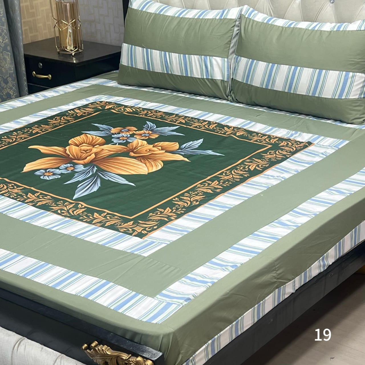 Digital gold panel 3pc Bedsheets Export quality