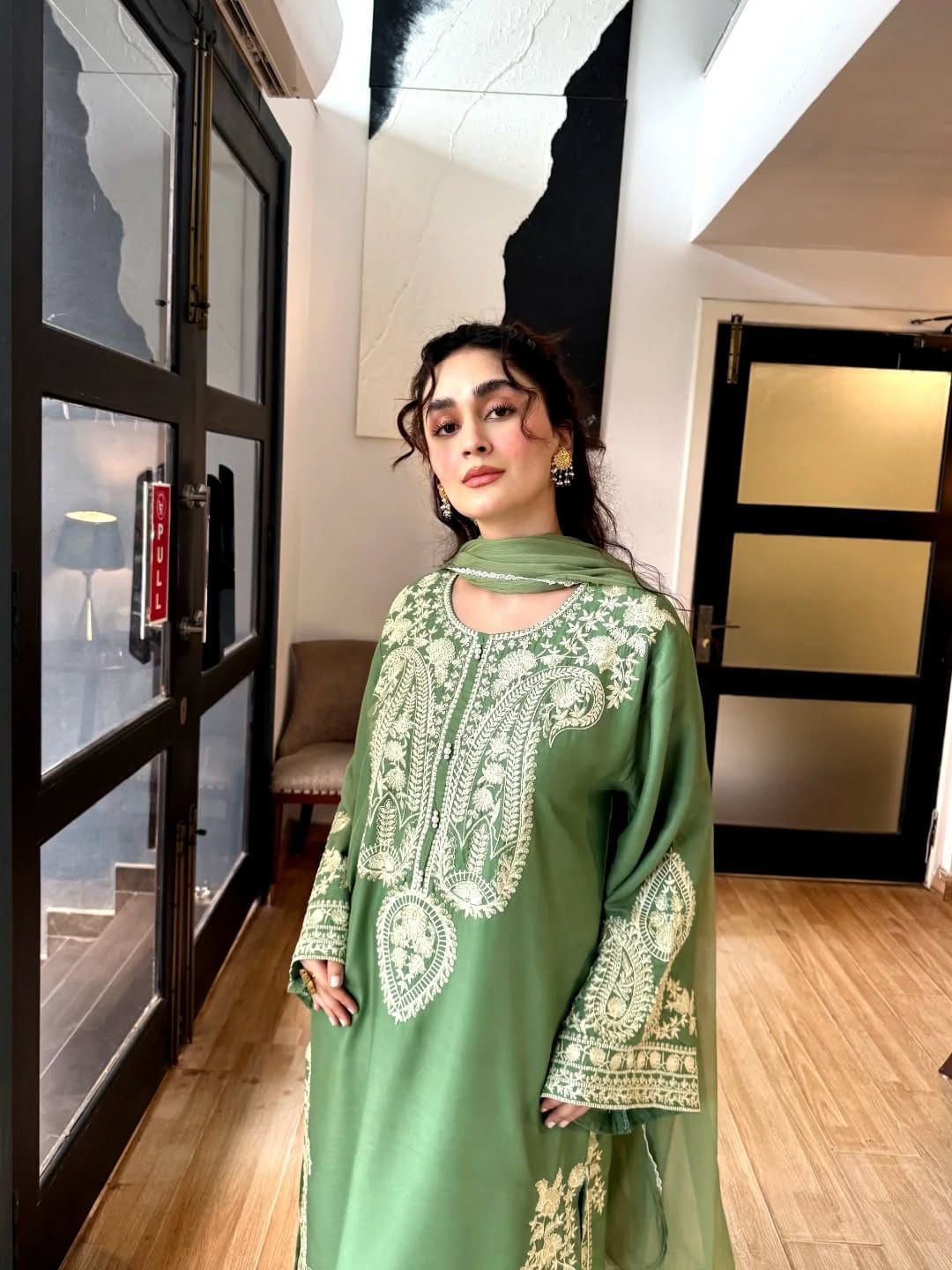 3Pcs Premium Embroidered LAWN Collection - Image 2