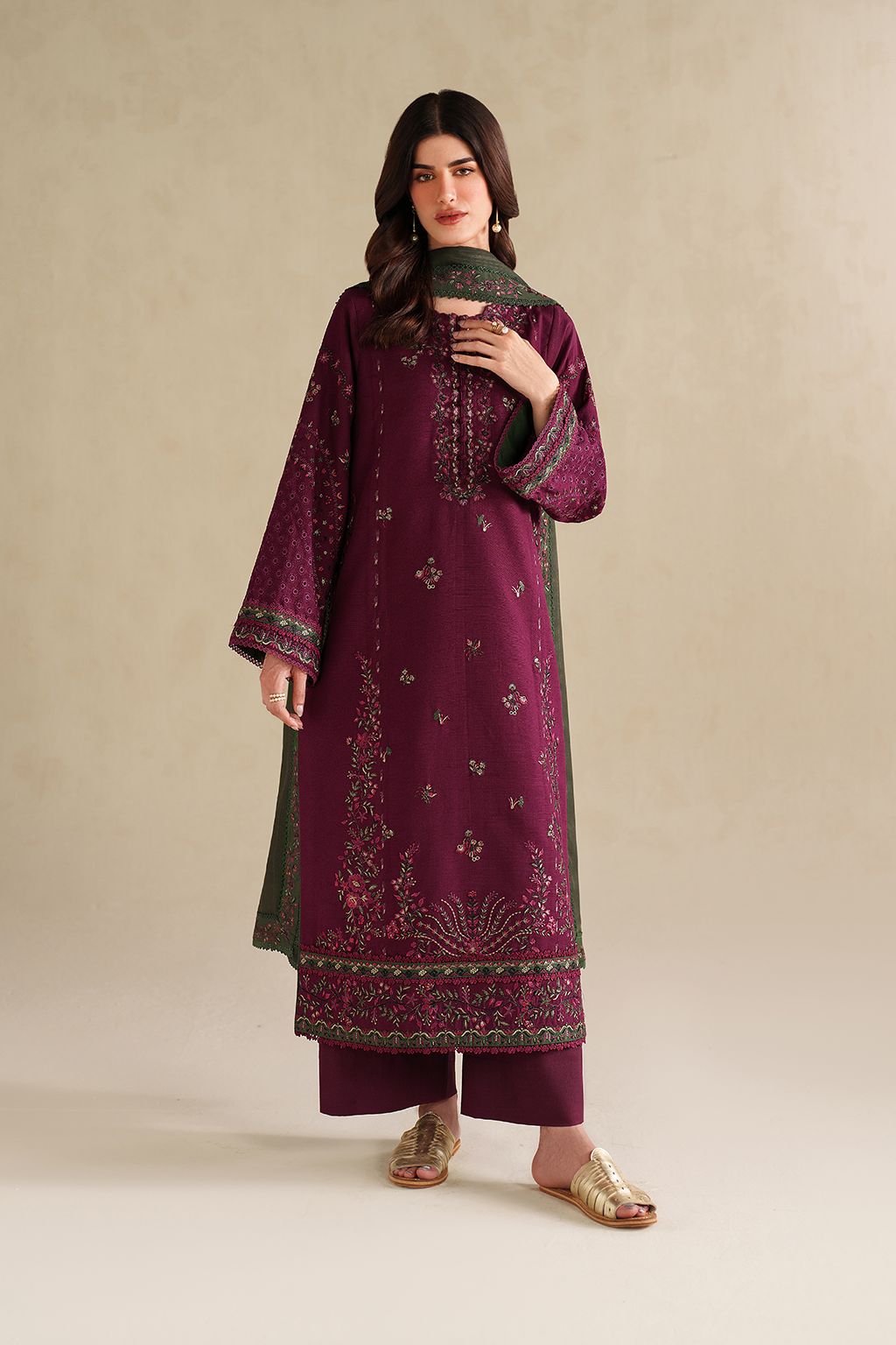 3 Piece Premium Embroidered Lawn Collection By IZNIK